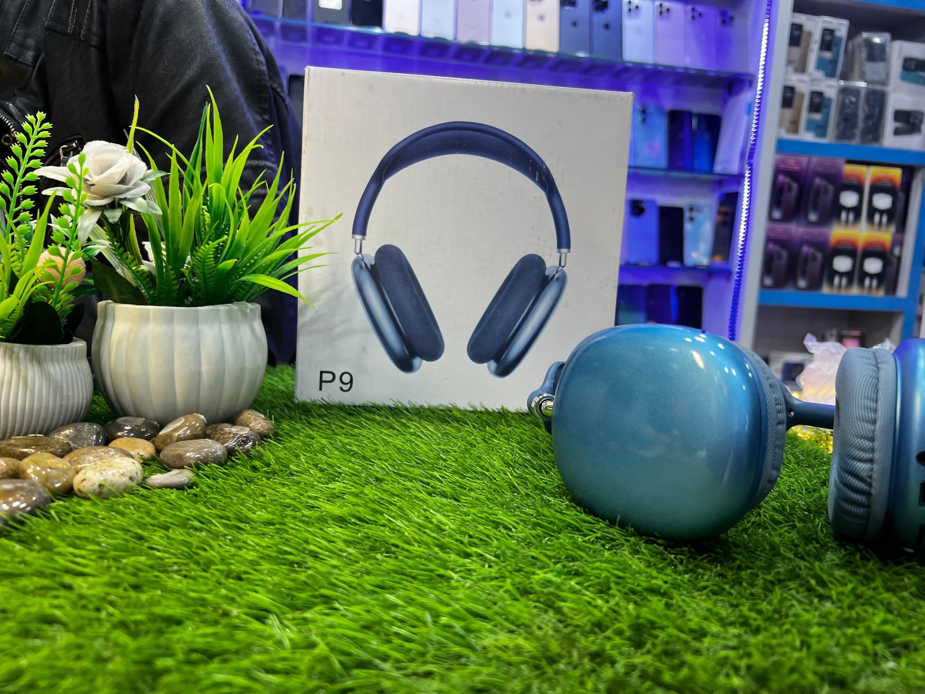 P9 Wireless Over-Ear Headphones