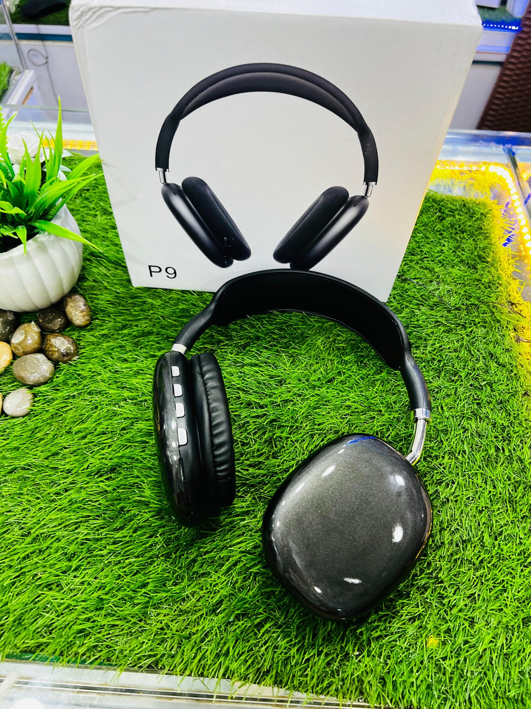 P9 Wireless Over-Ear Headphones